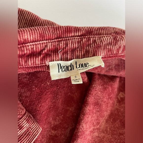 Women’s Corduroy Ombré Long Button Down Shirt. - Picture 7 of 7